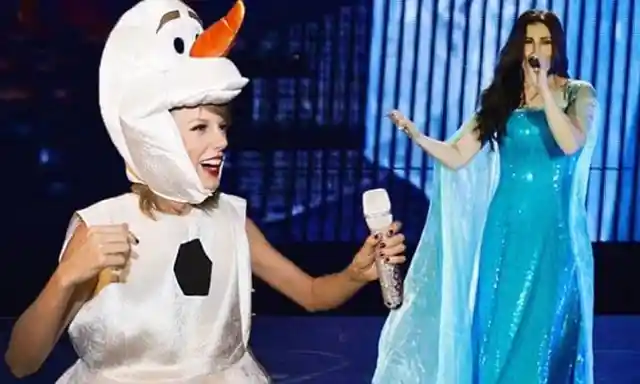 #38. Taylor Swift And Idina Menzel &ndash; Olaf And Elsa