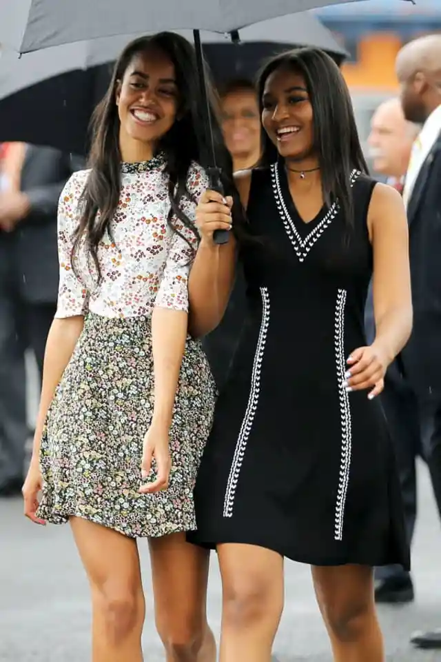 #4. Malia And Sasha Obama