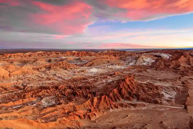Places Around The World That Are Almost Inhospitable