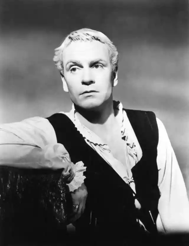 #32. Laurence Olivier As Hamlet