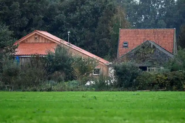 Dutch Family Of 6 Waiting For The “End Of Times” Was Found In Hidden Room
