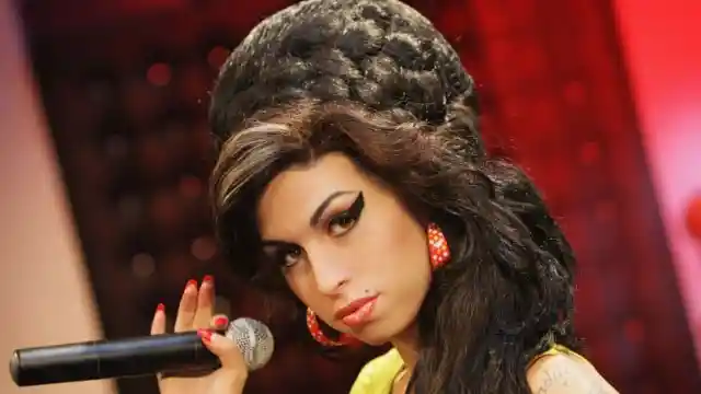 #22. Amy Winehouse