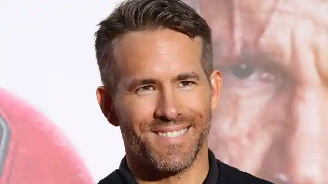 #17. Ryan Reynold&rsquo;s Tooth