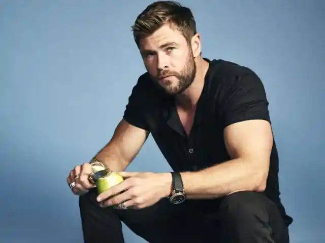 #20. Chris Hemsworth Always Lies About His Height