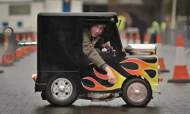 3. THE SMALLEST CAR IN THE WORLD
