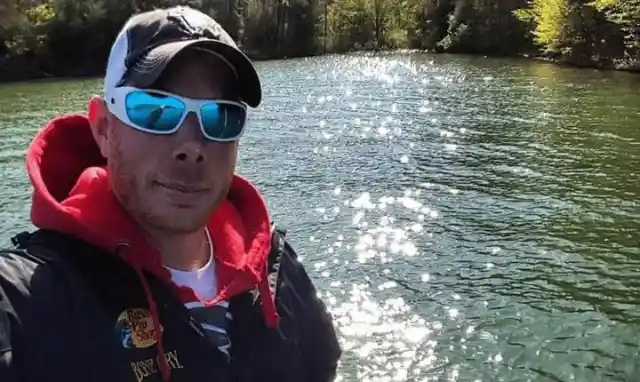 Fisherman Notices Odd ‘Log’ In the Lake, But Then It Begins Moving Toward His Boat