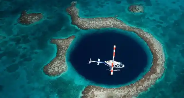 While Investigating Belize's Great Blue Hole, Divers Made An Alarming Discovery