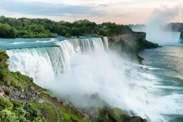 Experts Drain Niagara Falls Revealing Lost History