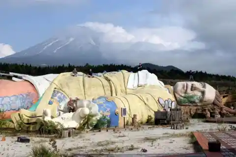 Gulliver’s Kingdom, Japan