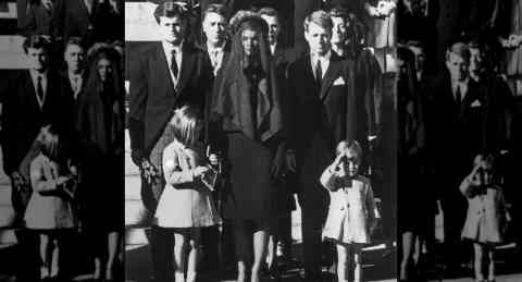 #20. She Reportedly Considered Taking Her Life After JFK&rsquo;s Death