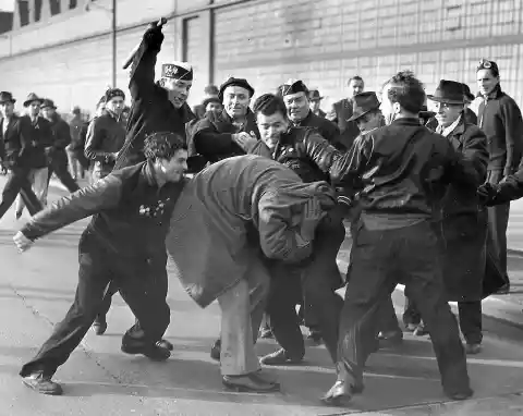 Ford Strikers Riot, 1942