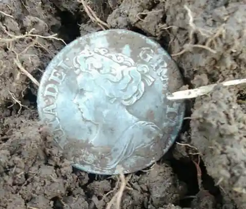 19. Roman Coins and Other Finds