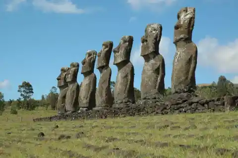 The Heavy Statues Were Moved By the Rapa Nui