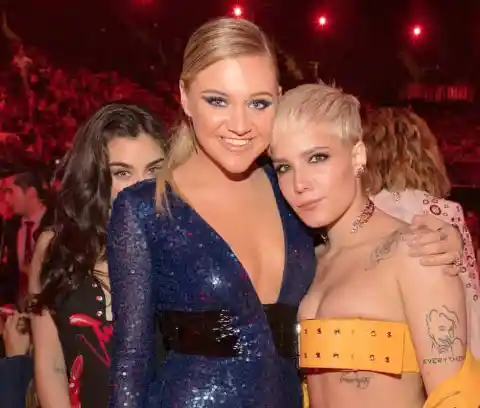 #3. Don't Look Back, Kelsea!