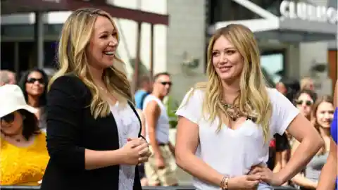 #8. Haylie And Hilary Duff