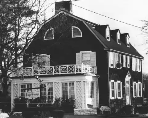 #2. The Lutz House Of Amityville