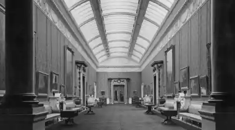 #2. Buckingham Ghost