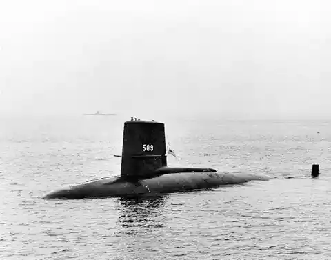 Vanishing Submarines