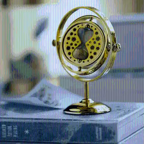 #16. A Time-Turner Clock