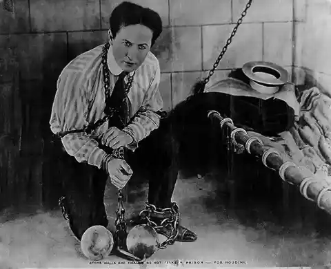 #17. Harry Houdini