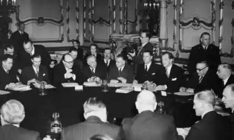 1949: North Atlantic Treaty