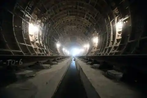 Metro 2, Russia