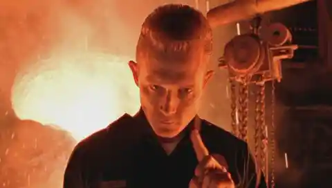 <strong>19. T-1000</strong>