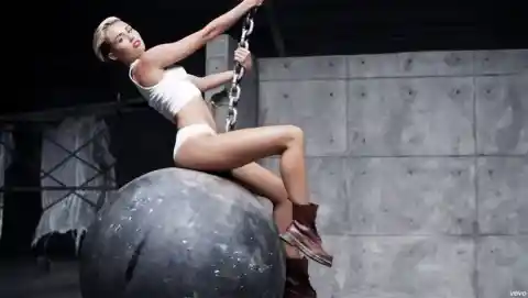 #9. Miley Cyrus Humped A Wrecking Ball