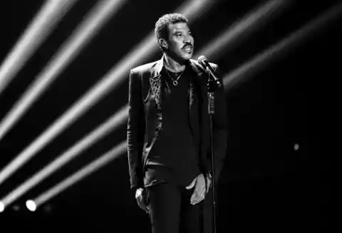 #7. Lionel Richie