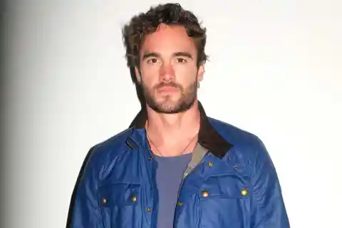 #19. Thom Evans Almost Starred In&nbsp;<em>Fifty Shades Of Grey</em>
