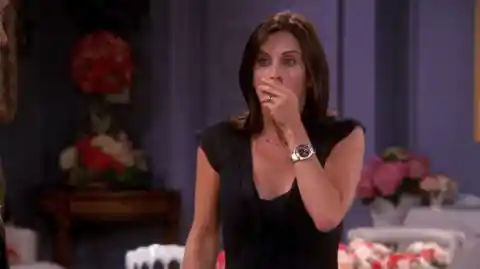 #5. The One Where Ross Kisses Her Sister When She Was Passed Out